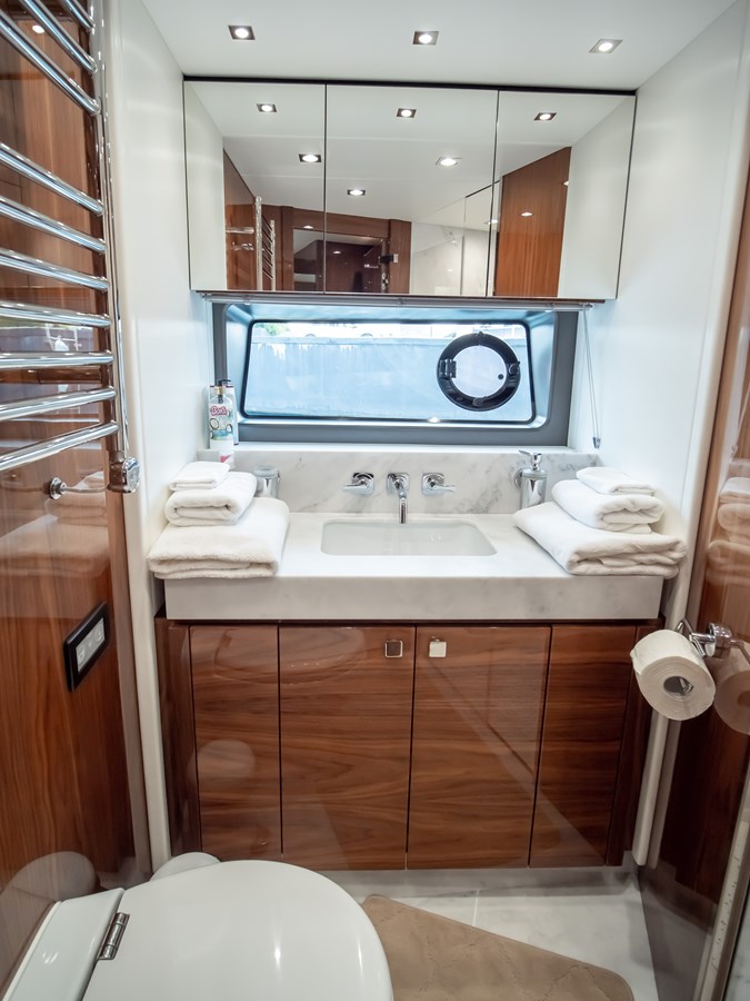 Sunseeker Motor Yacht Sunseeker 76Y For Sale