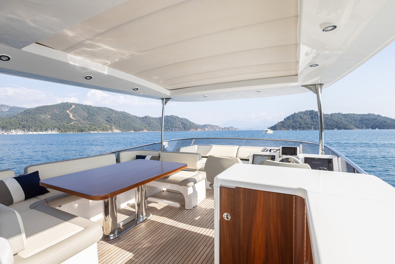 Azimut Yachts Motor Yacht AZ MAGELLANO 66 For Sale