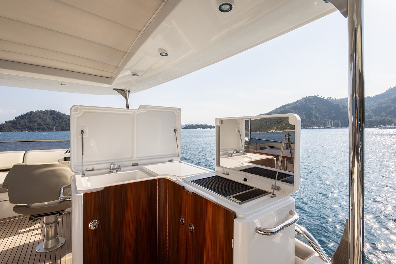 Azimut Yachts Motor Yacht AZ MAGELLANO 66 For Sale