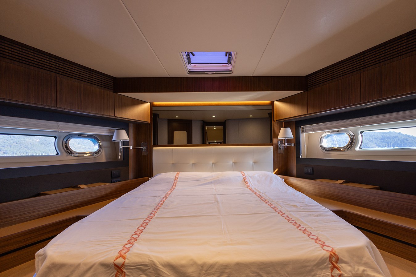 Azimut Yachts Motor Yacht AZ MAGELLANO 66 For Sale