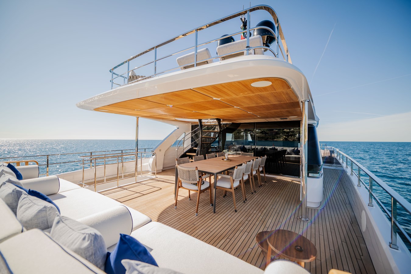 Custom Line Motor Yacht GN30 For Sale