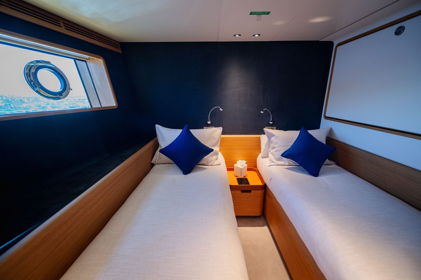Custom Line Motor Yacht GN30 For Sale