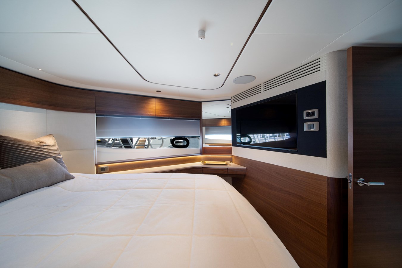 Princess Yachts Motor Yacht VIKA For Sale