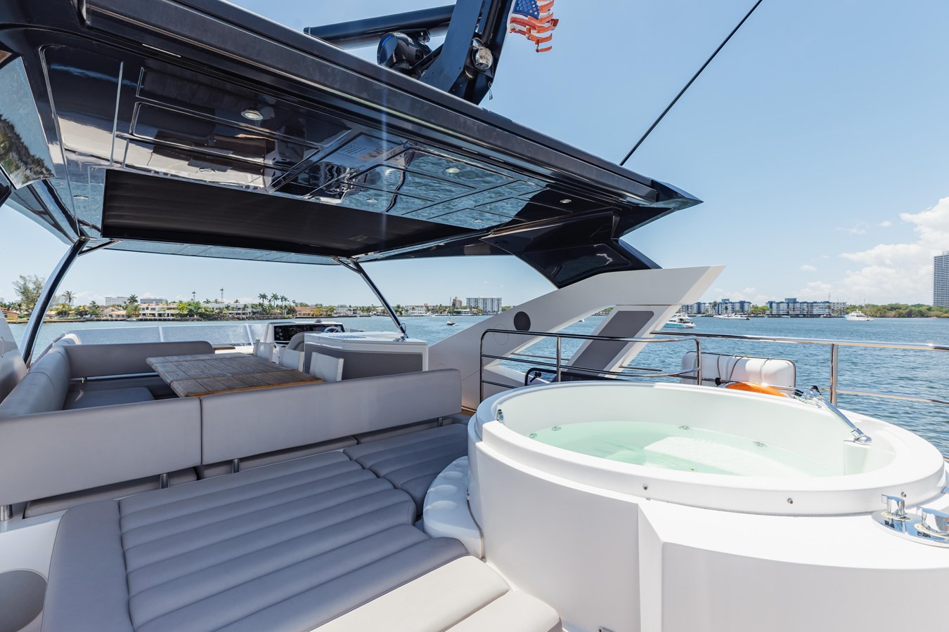 Sunseeker Motor Yacht MILAMO For Sale