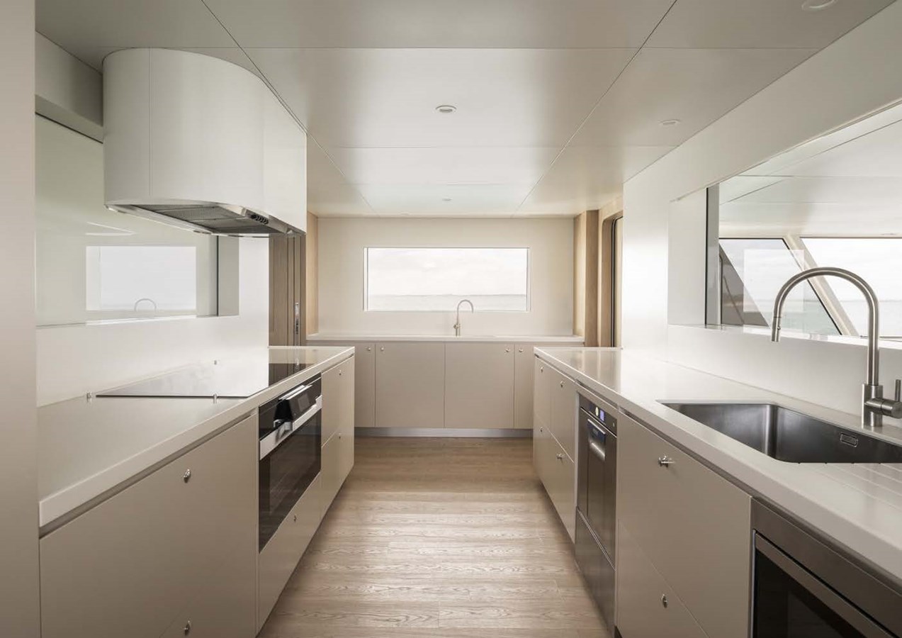 Alloy Yachts Nz Motor Yacht AKIKO For Sale