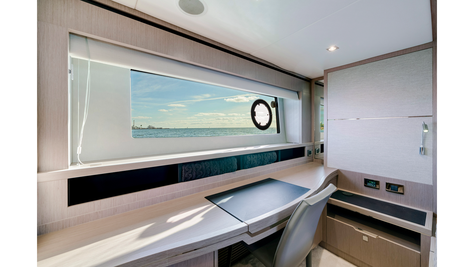 Sunseeker Motor Yacht Gravitas For Sale