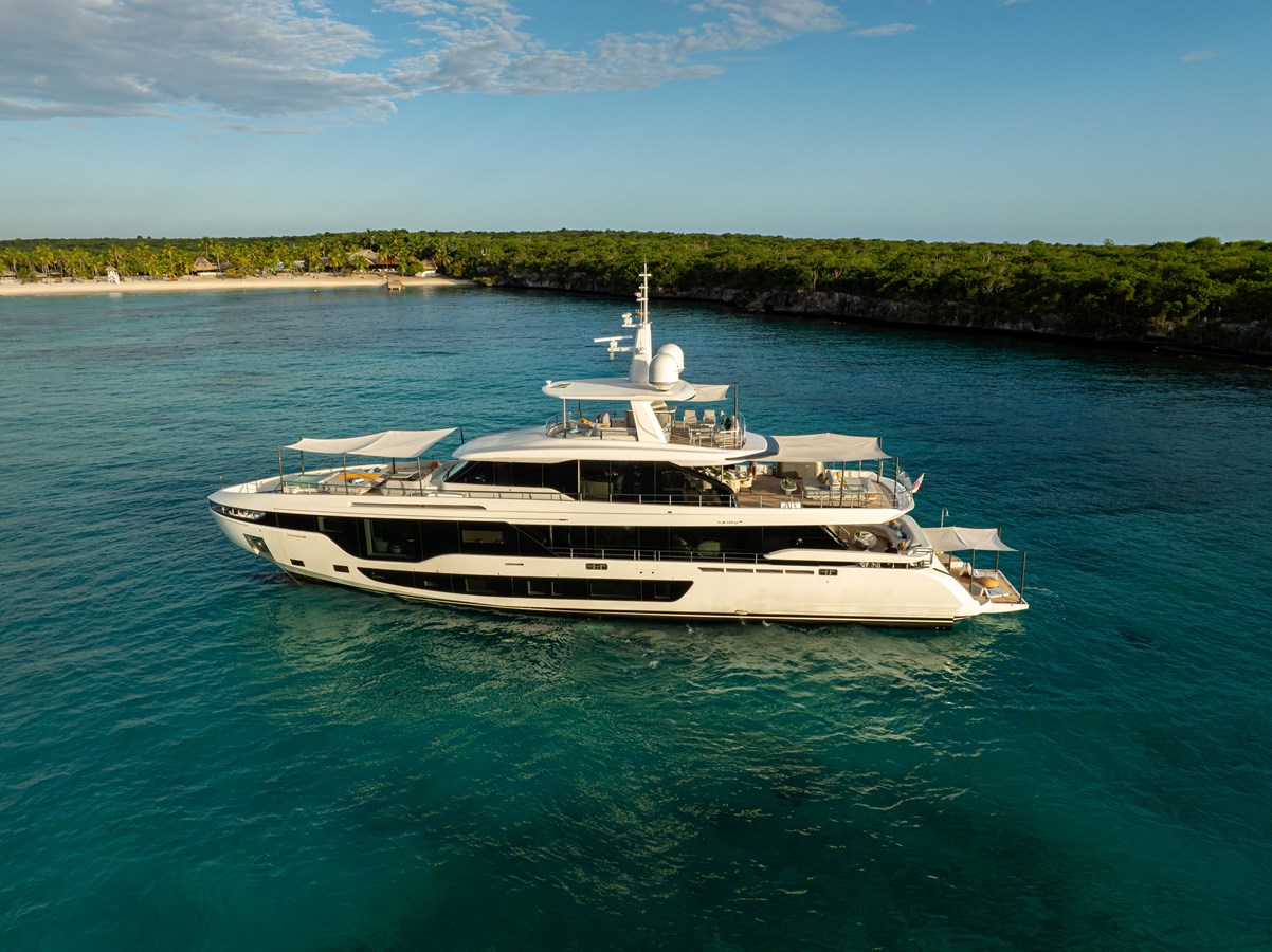 Azimut Yachts Motor Yacht LUZ DE MAR For Sale