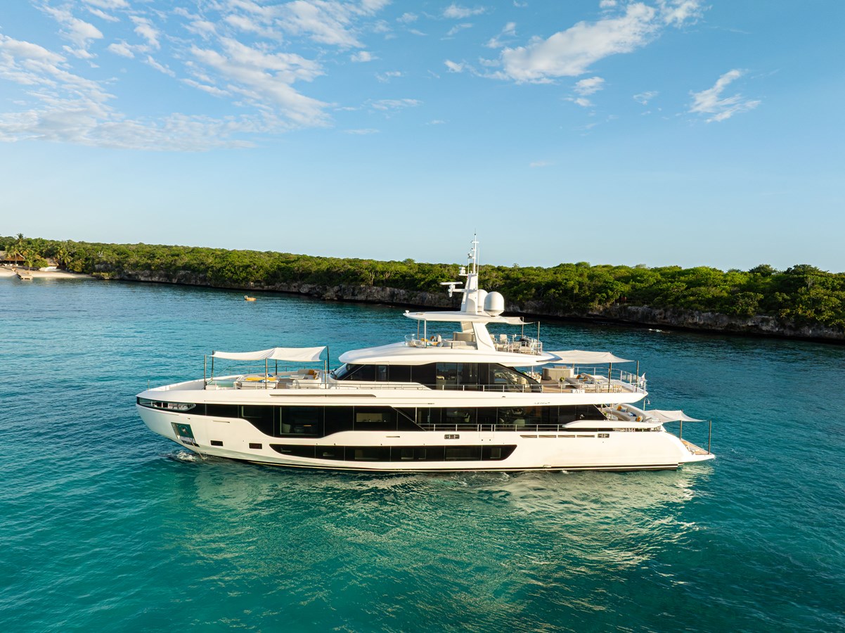 Azimut Yachts Motor Yacht LUZ DE MAR For Sale