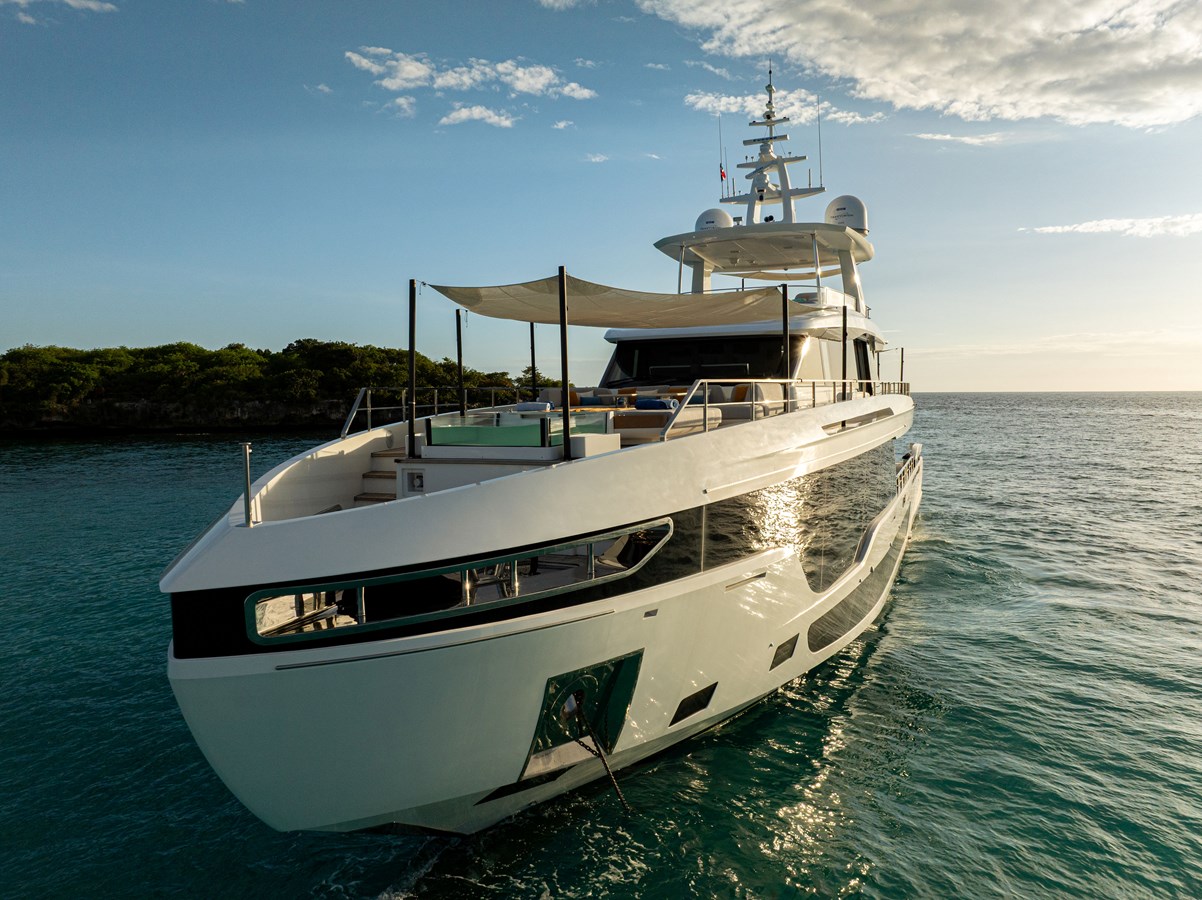 Azimut Yachts Motor Yacht LUZ DE MAR For Sale