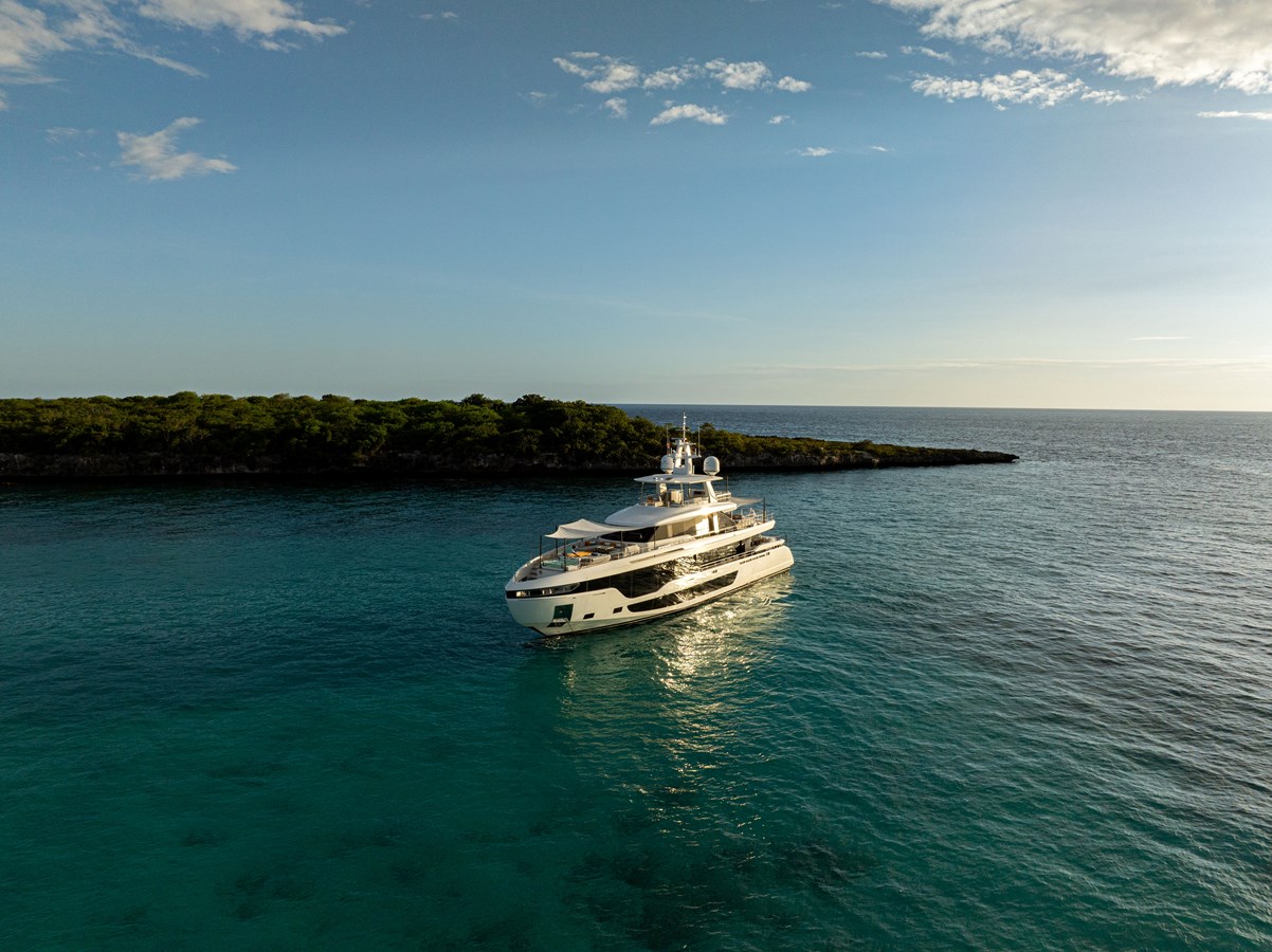 Azimut Yachts Motor Yacht LUZ DE MAR For Sale