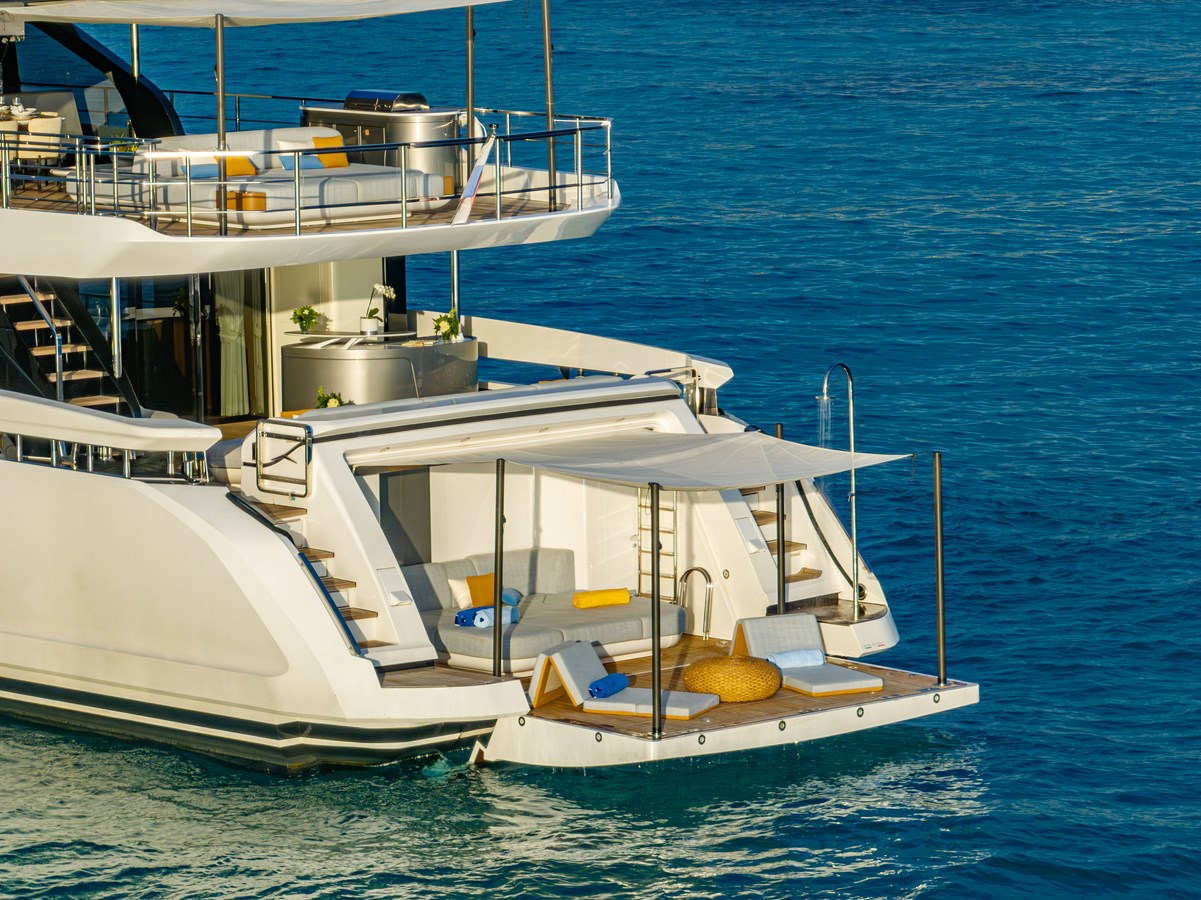 Azimut Yachts Motor Yacht LUZ DE MAR For Sale