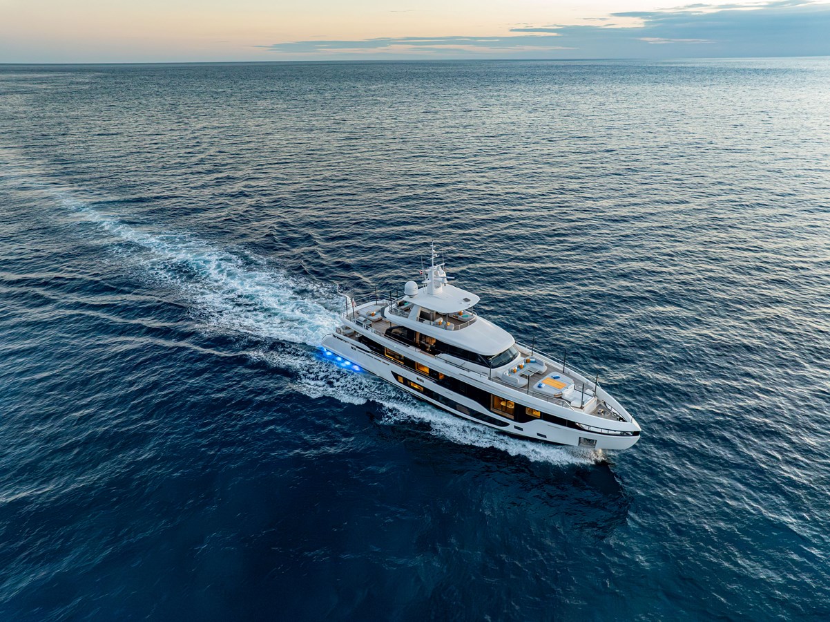 Azimut Yachts Motor Yacht LUZ DE MAR For Sale