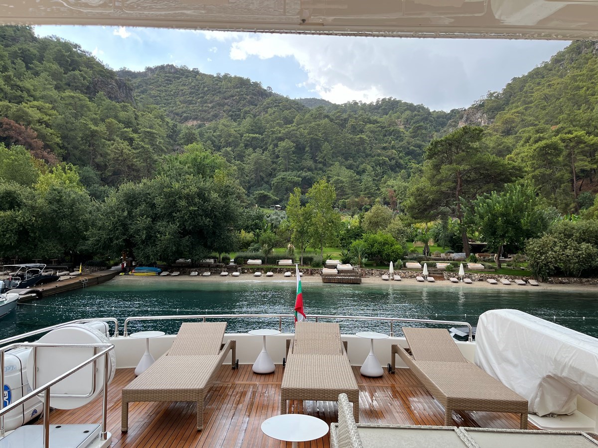Ferretti Yachts Motor Yacht WHITE SWAN For Sale