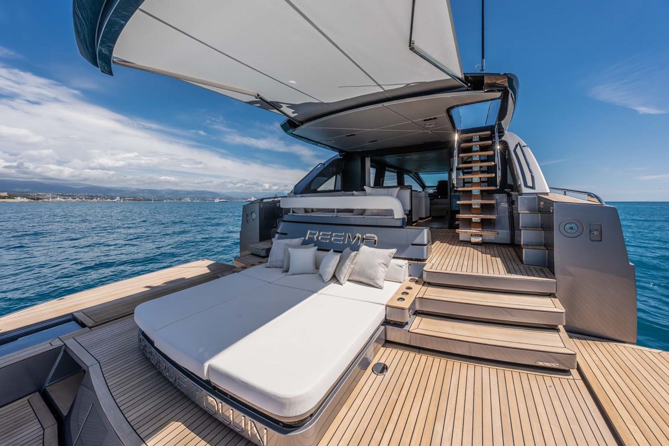 Pershing Motor Yacht REEMA For Sale