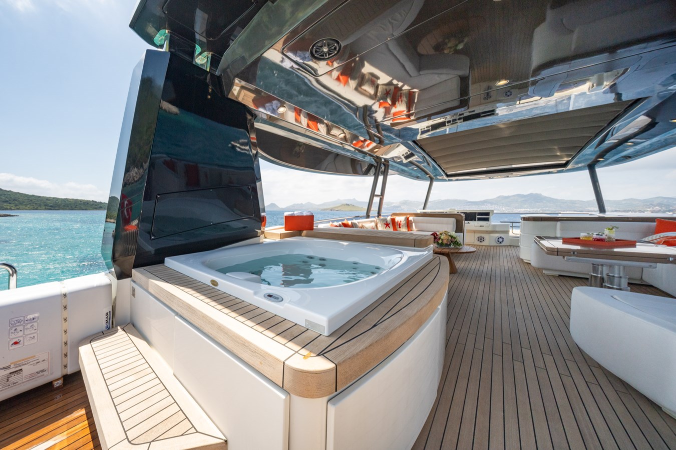 Monte Carlo Yachts Motor Yacht BELLA LUNA For Sale