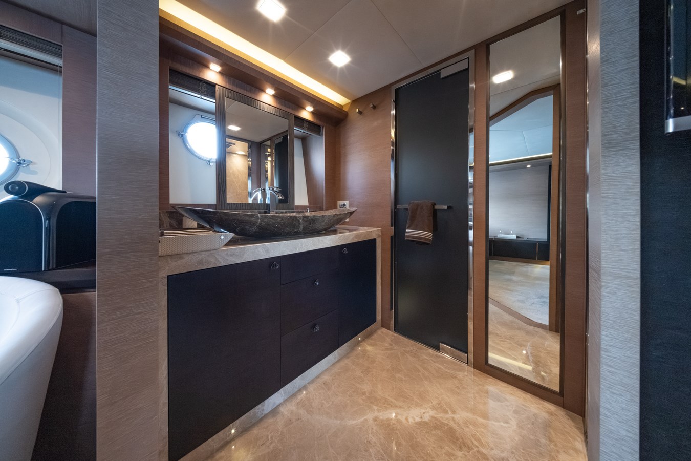 Monte Carlo Yachts Motor Yacht BELLA LUNA For Sale