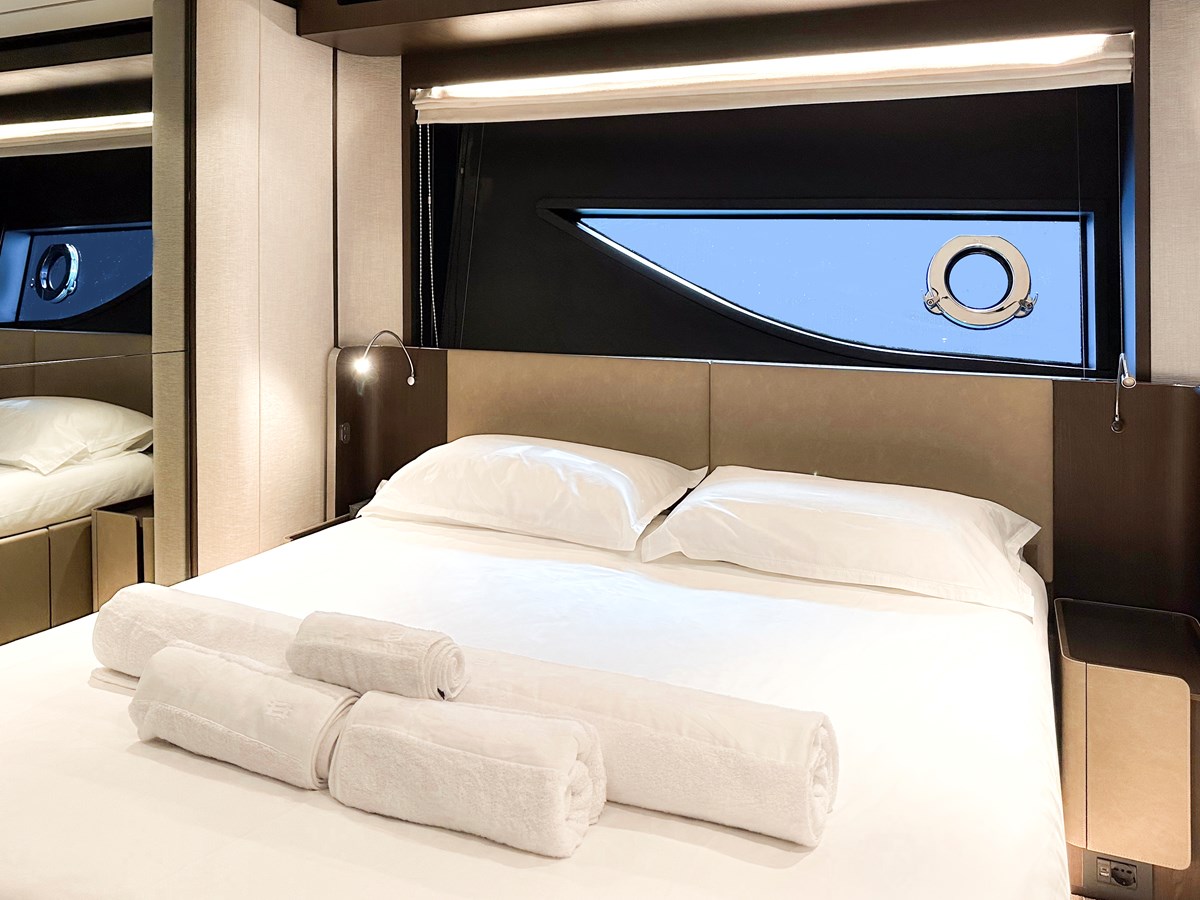 Ferretti Yachts Motor Yacht LADY AGA For Sale