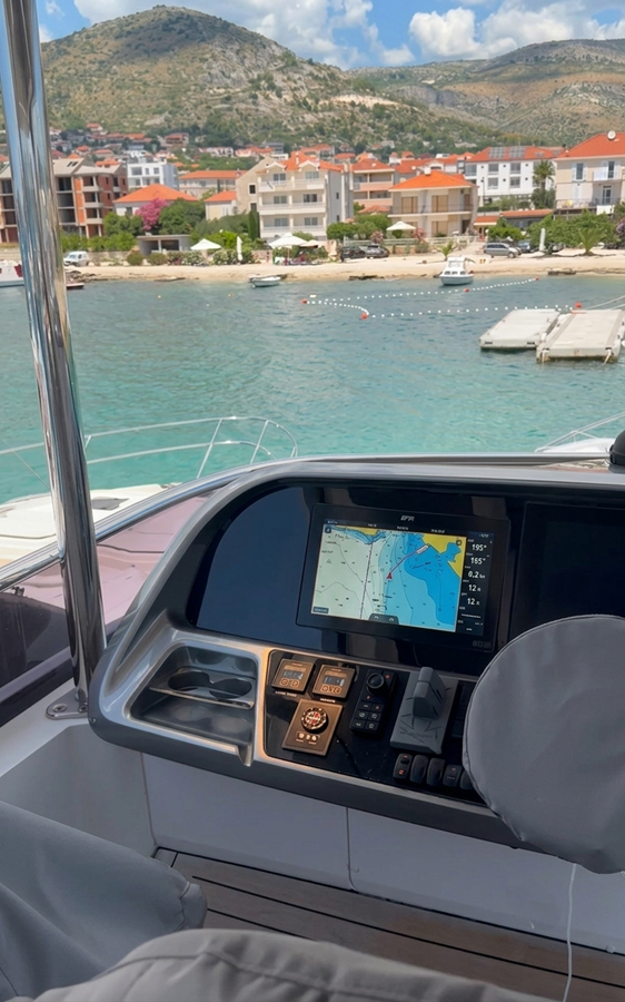 Princess Yachts Motor Yacht SOLOMON For Sale