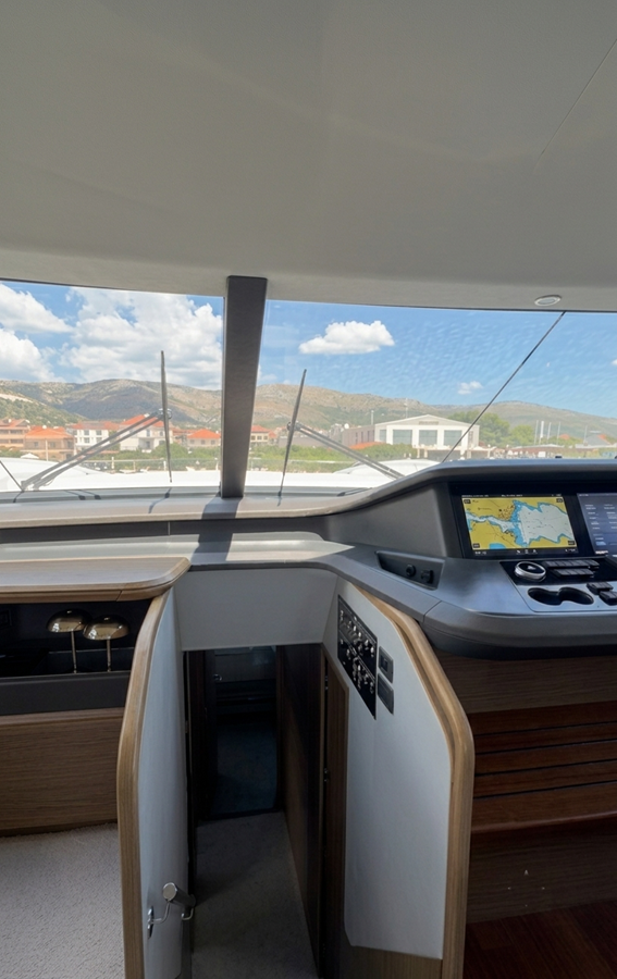 Princess Yachts Motor Yacht SOLOMON For Sale