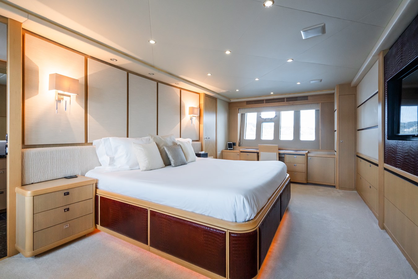 Princess Yachts Motor Yacht BLUE EYES For Sale