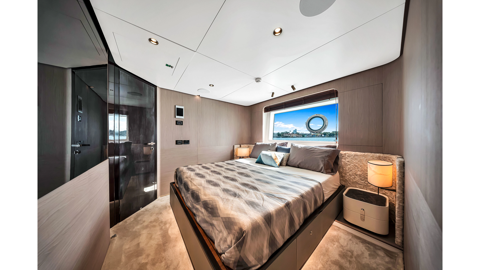 Azimut Yachts  CLOUD 9 For Sale