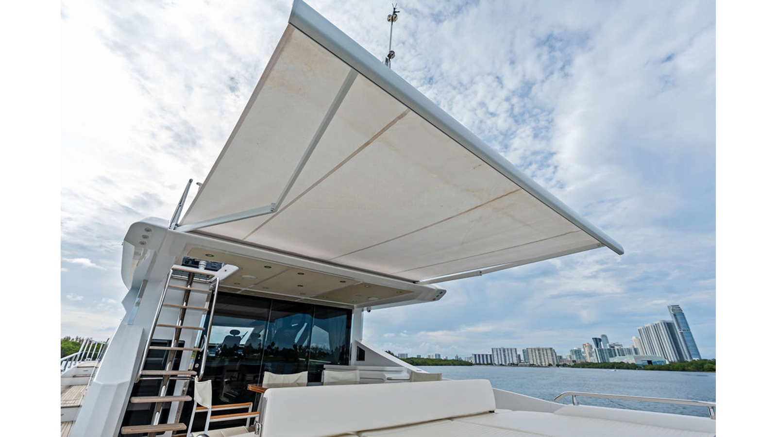 Azimut Yachts Motor Yacht VILLAGGIO For Sale