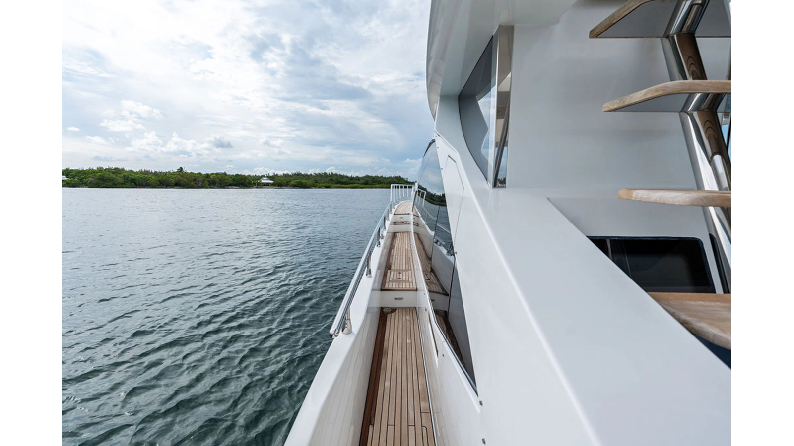 Azimut Yachts Motor Yacht VILLAGGIO For Sale