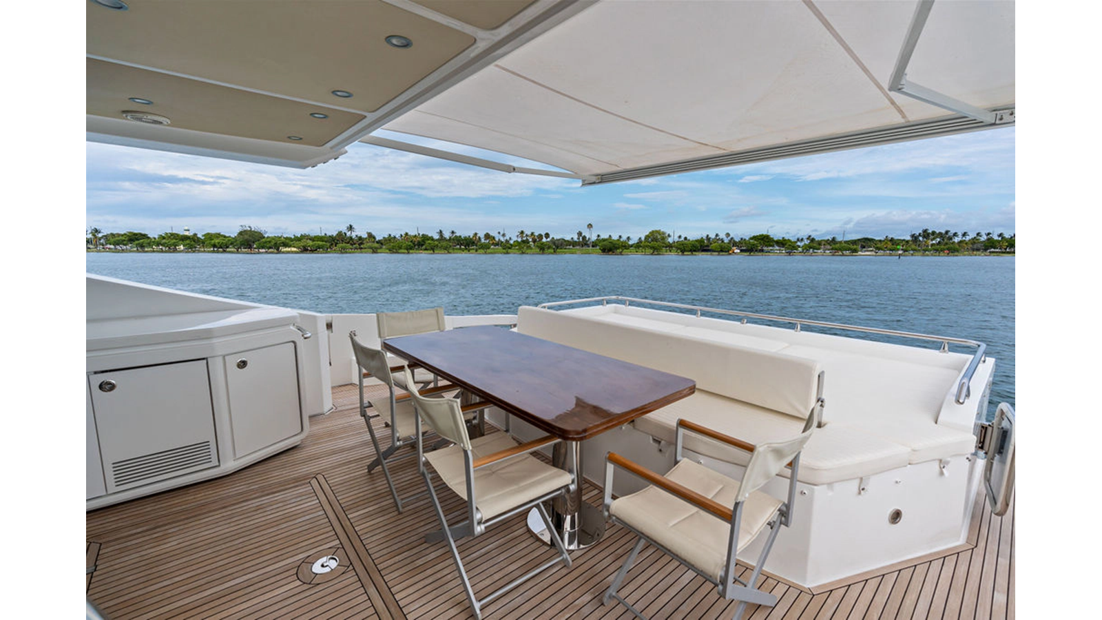 Azimut Yachts Motor Yacht VILLAGGIO For Sale