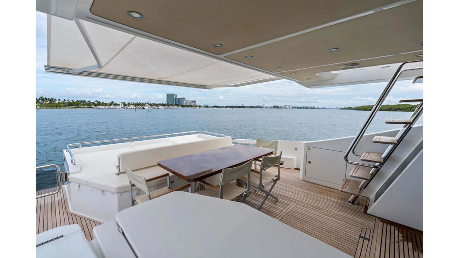 Azimut Yachts Motor Yacht VILLAGGIO For Sale