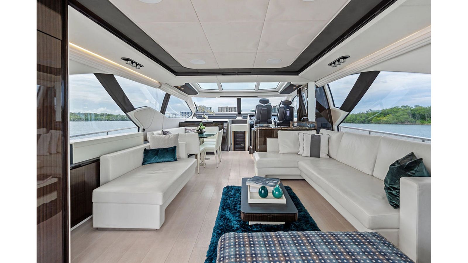 Azimut Yachts Motor Yacht VILLAGGIO For Sale