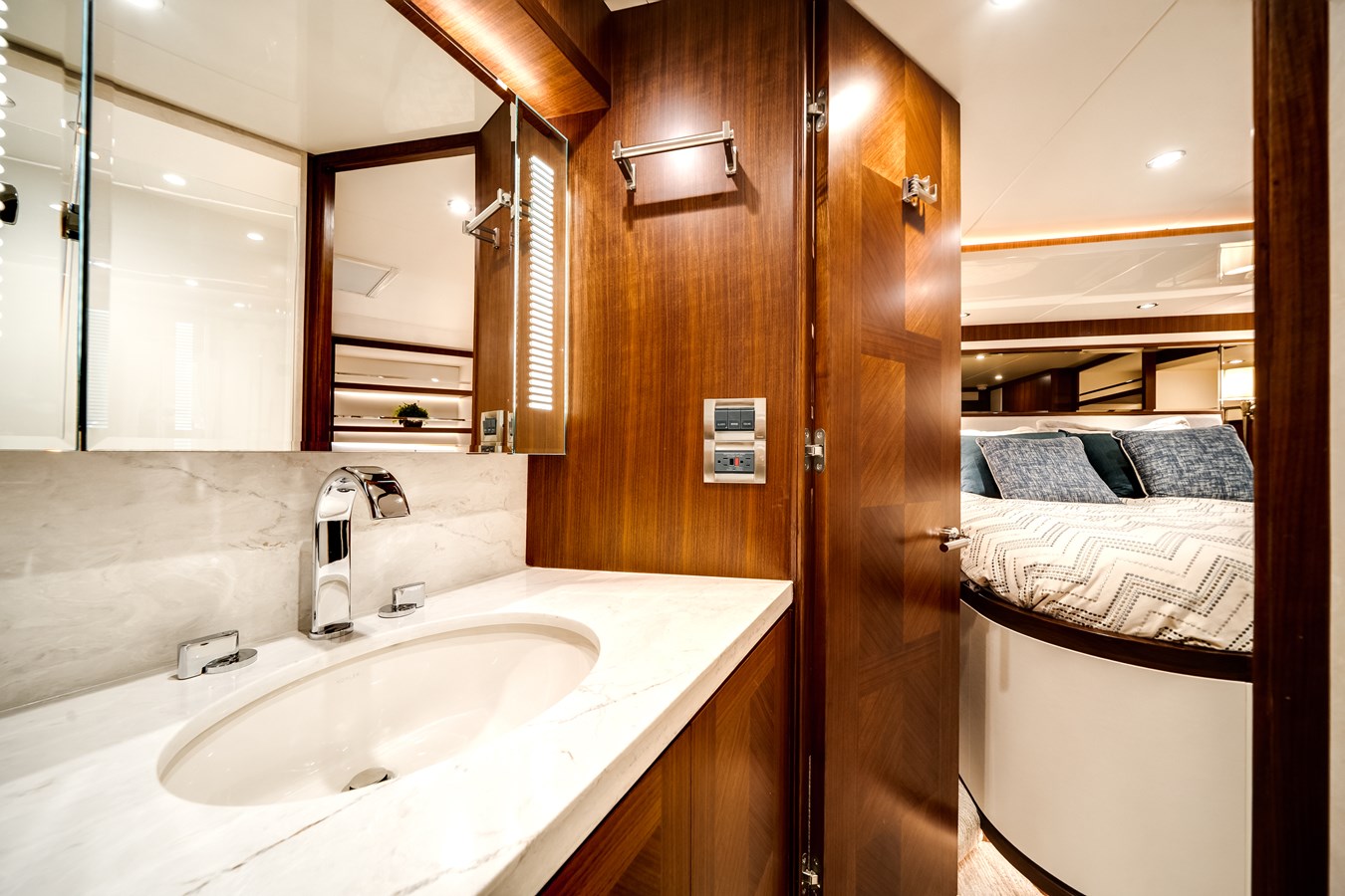 Ocean Alexander Motor Yacht Wiggle Room For Sale