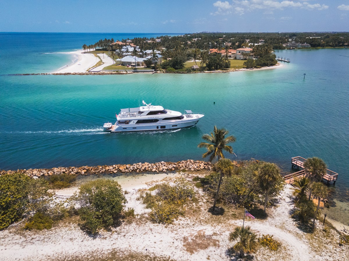 Ocean Alexander Motor Yacht Wiggle Room For Sale