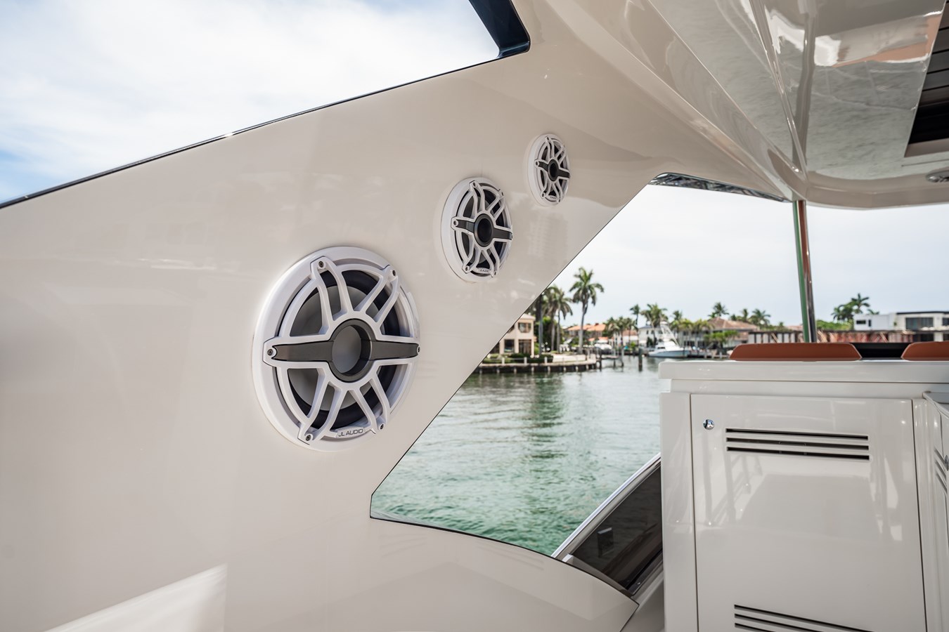 Astilleros Astondoa Motor Yacht ELENA For Sale