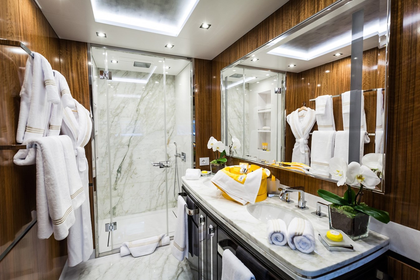 Dynamiq Motor Yacht JETSETTER For Sale