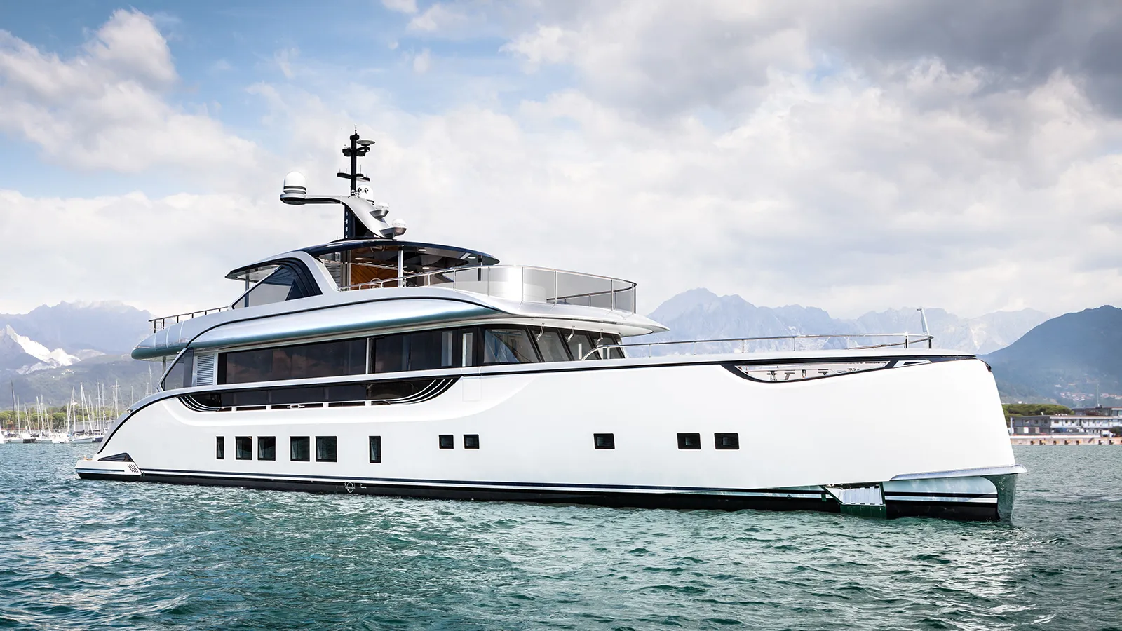 Dynamiq Motor Yacht JETSETTER For Sale