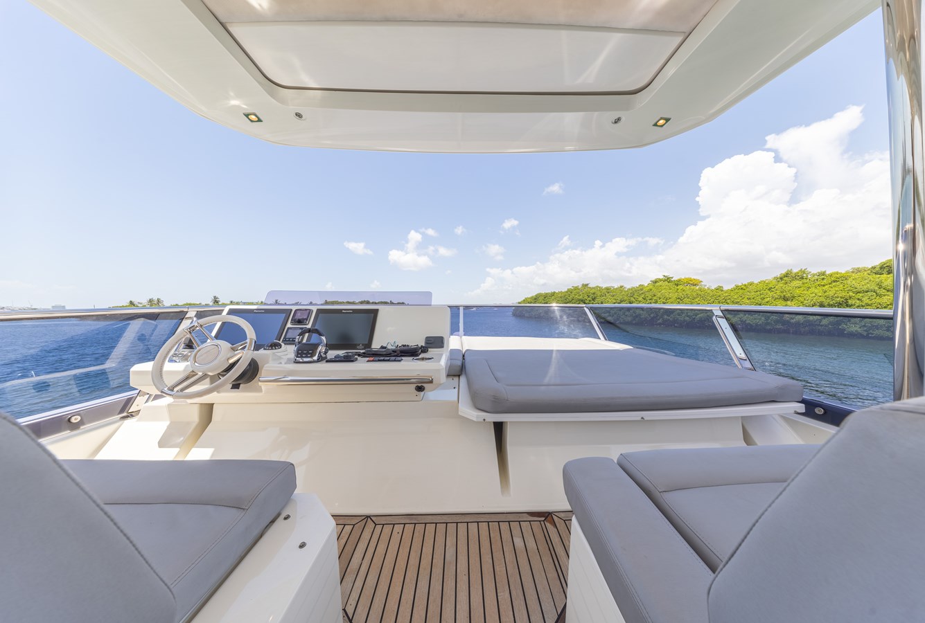 Prestige Yachts Motor Boat N/A For Sale
