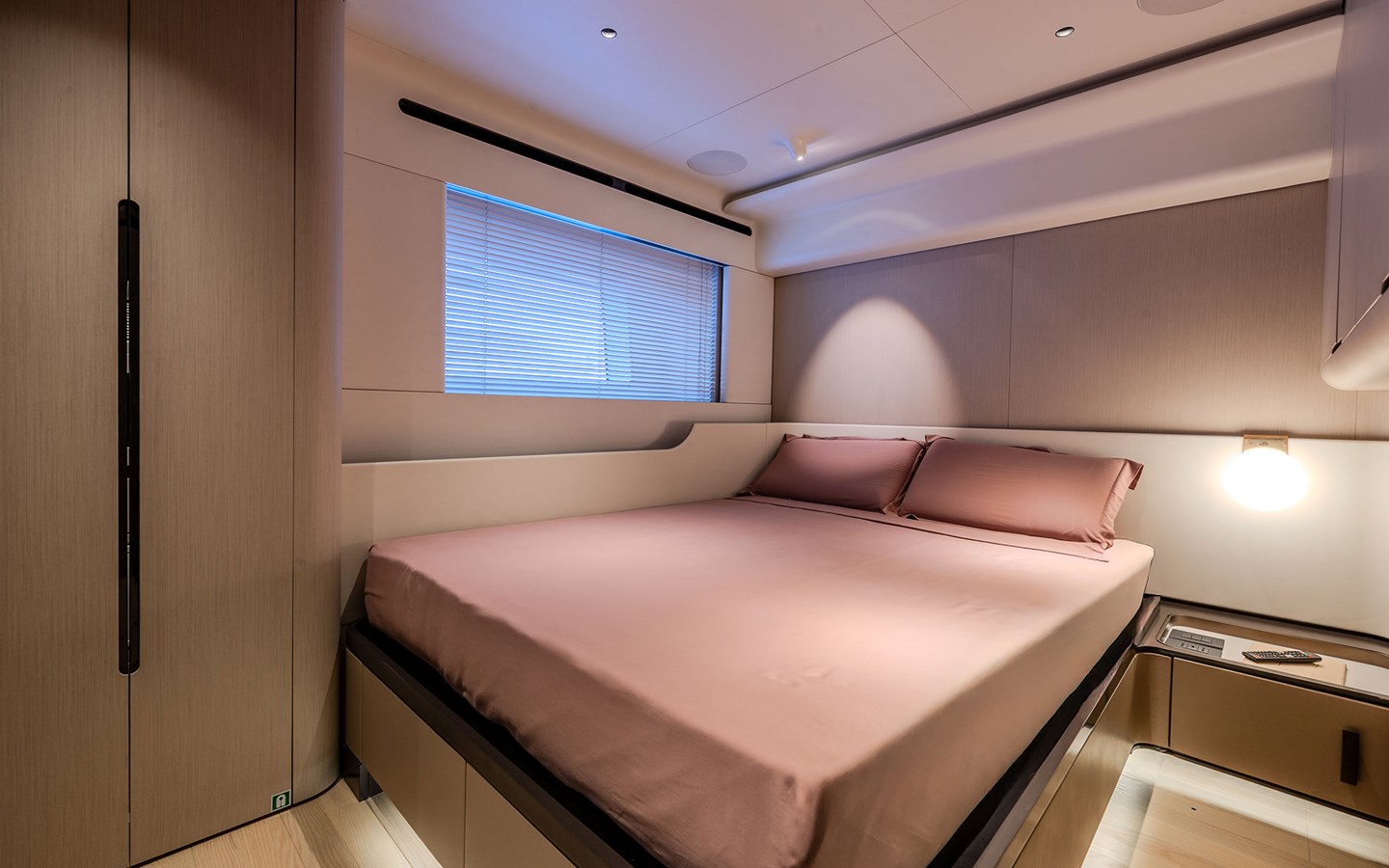 Azimut Yachts Motor Yacht BLUE EYES For Sale