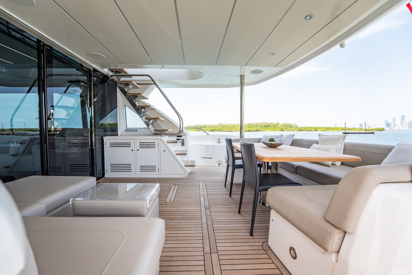 Sunseeker Motor Yacht BAZINGA For Sale
