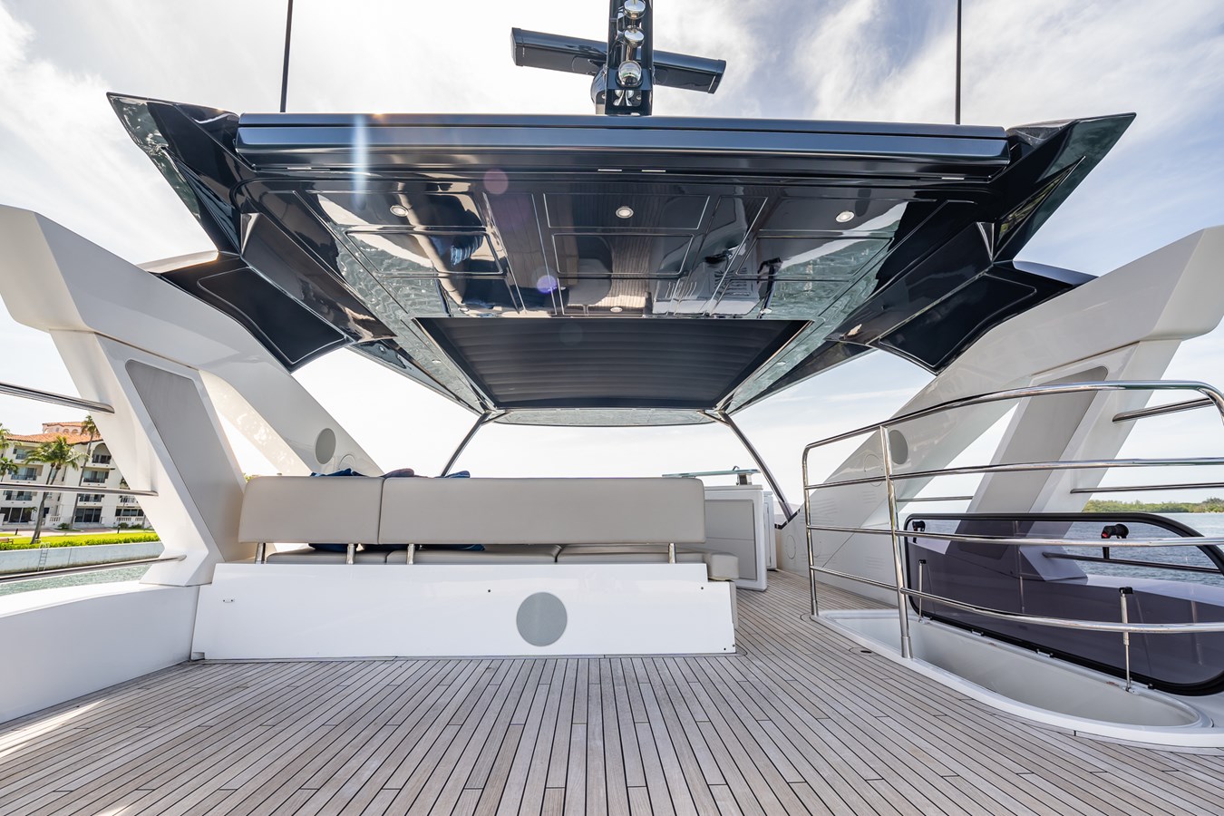 Sunseeker Motor Yacht BAZINGA For Sale