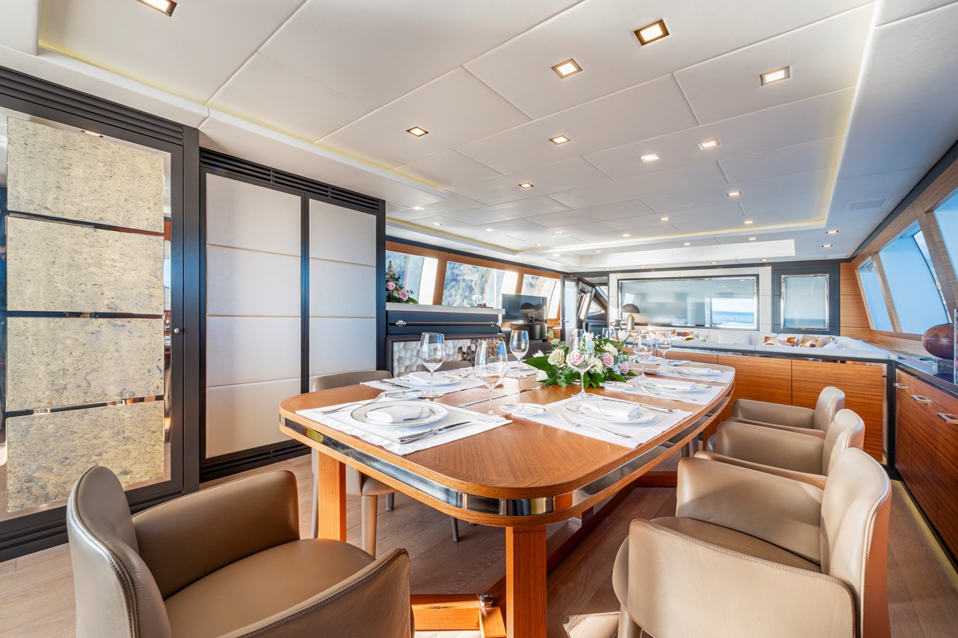 Overmarine Group Motor Yacht MELONY For Sale