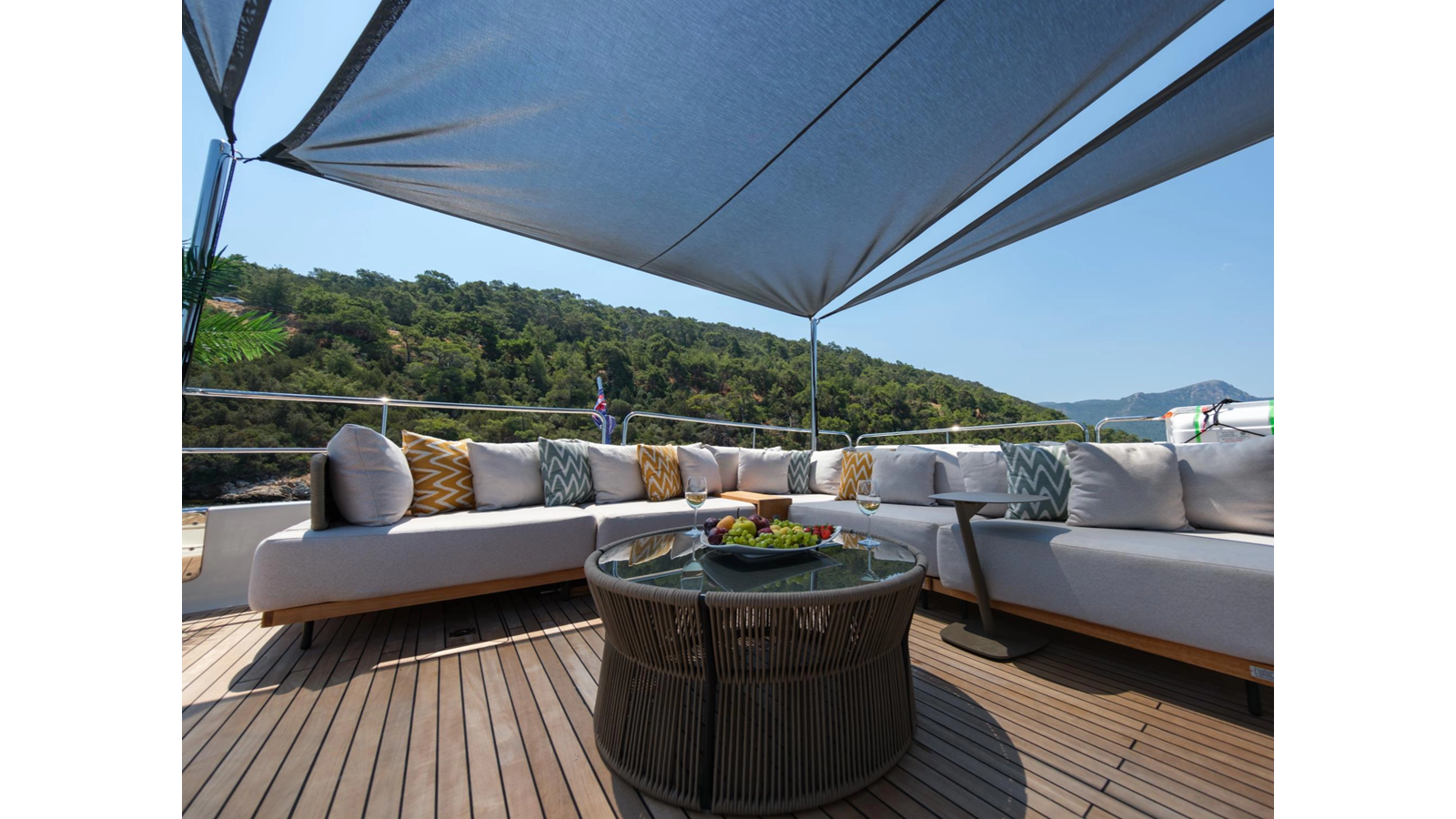 Ferretti Yachts Motor Yacht DAYDREAM2 For Sale