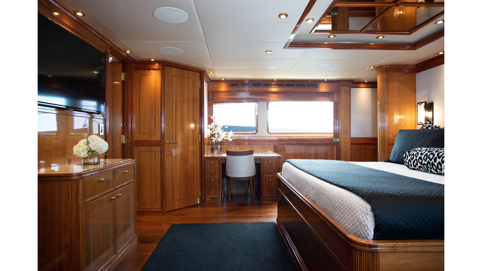 Palmer Johnson Motor Yacht TEMPTATION For Sale