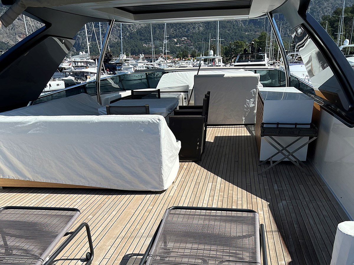 Sanlorenzo Yachts Motor Yacht La Isla For Sale