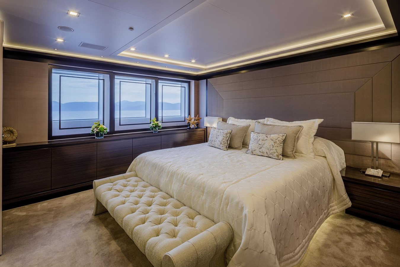 Nobiskrug Motor Yacht LADY VERA For Sale