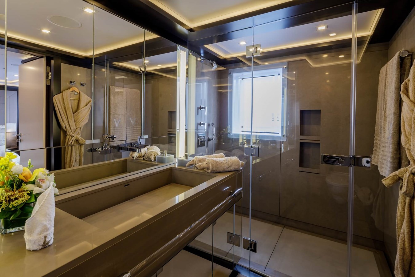 Nobiskrug Motor Yacht LADY VERA For Sale