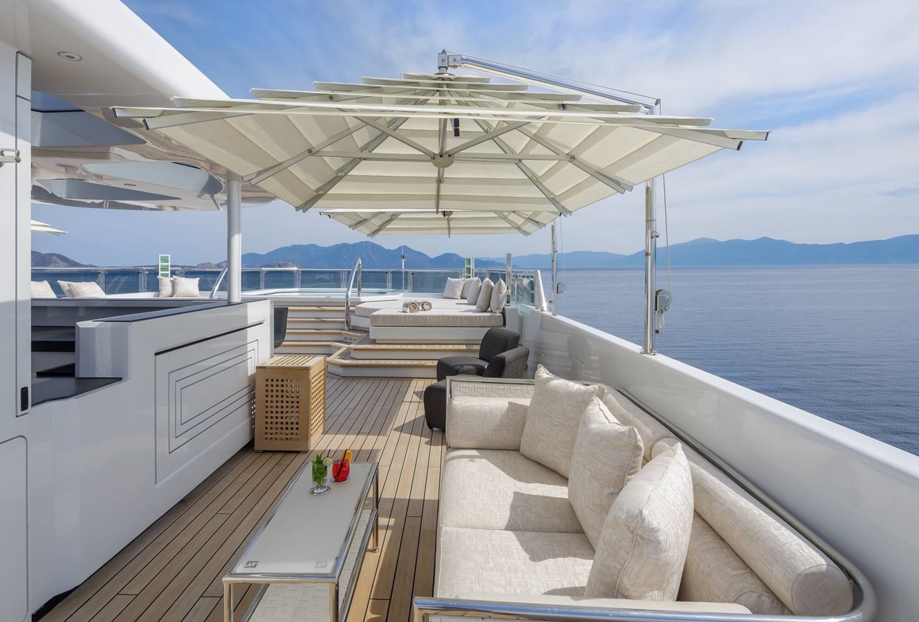 Nobiskrug Motor Yacht LADY VERA For Sale