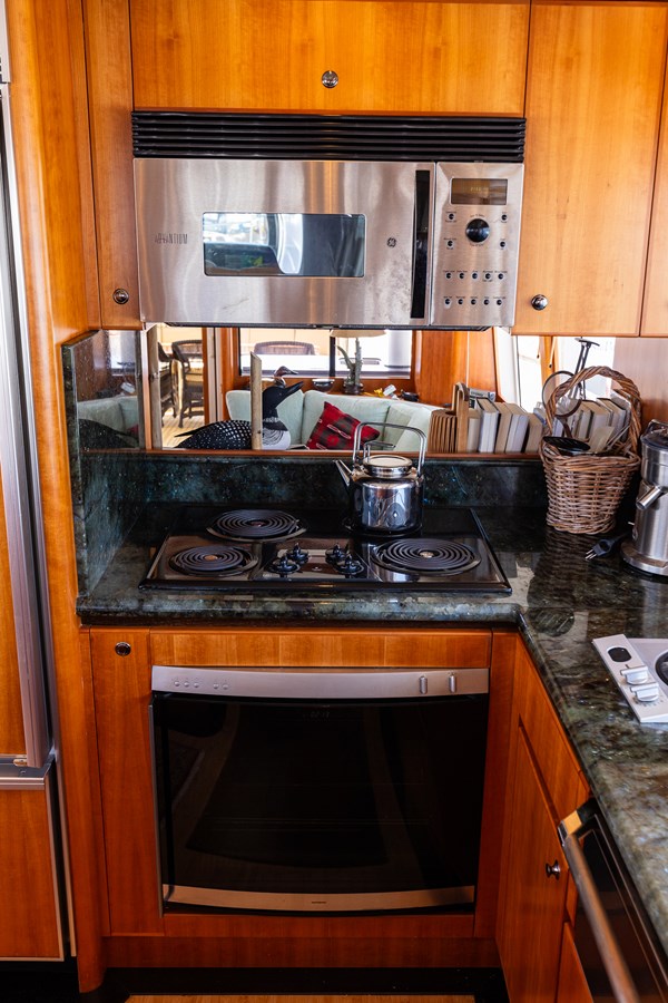 West Bay Motor Yacht Dawn Trader VII For Sale