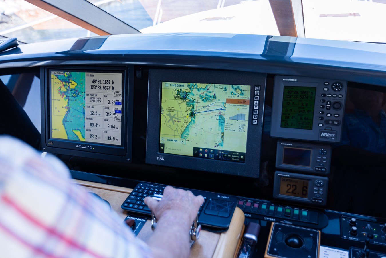 West Bay Motor Yacht Dawn Trader VII For Sale