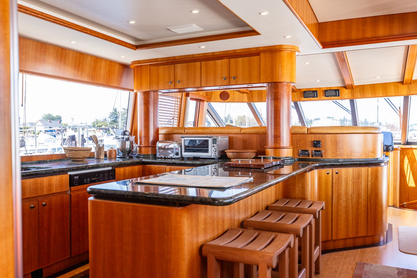West Bay Motor Yacht Dawn Trader VII For Sale