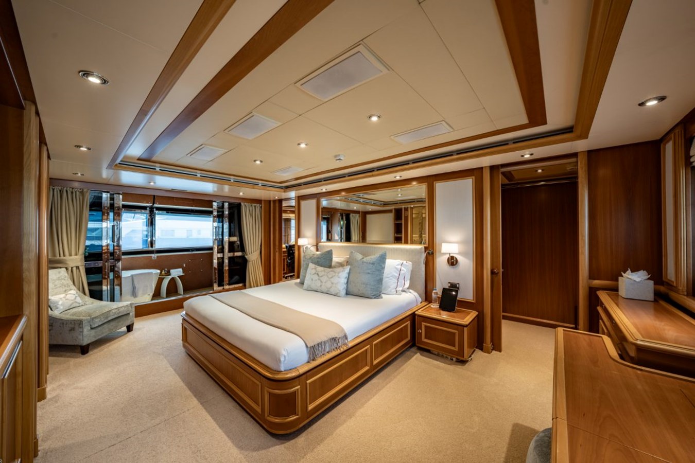 Crn Motor Yacht EMOTION 2 For Sale